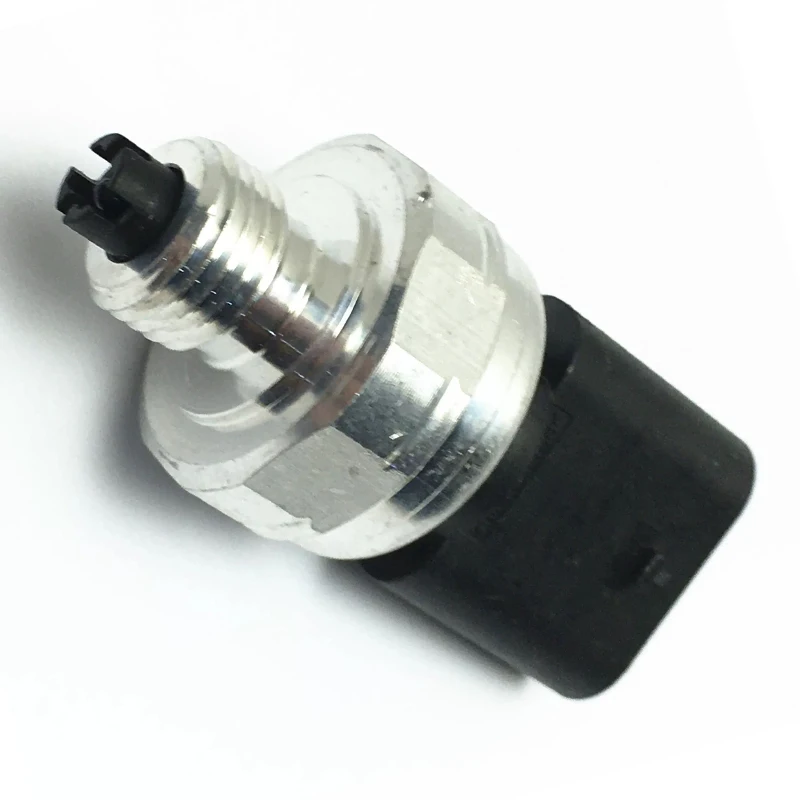 

1PCS/LOTS 100% suitable for thermal management high-pressure temperature sensor 1581610-00-B 158161000B automotive parts