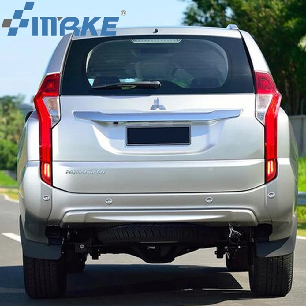 

2PCS For Mitsubishi Pajero Sport 2016 - 2019 2-in-1 Functions Car LED Rear Fog Lamp Bumper Light Auto Brake Light Reflector