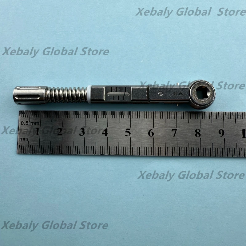 

Набор из 2-х динамометрических ключей-трещоток для дентальных имплантатов с насадками для протезирования и регулировки винтов