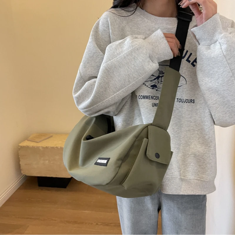 Women's Shoulder Bag Fashion Nylon Solid Color Zipper Personality Sports Fitness Casual Large Capacity Storage Unisex Crossbody