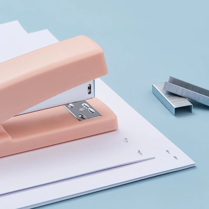 Comix Stapler/Stapler 20 Pages 24/6 26/6 Office Home Stapler B3113 White/Pink/Blue