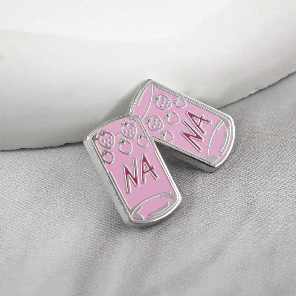 Anime NANA Brosche Rosa Erdbeer-Glasbecher Anstecknadel Ai Yazawa Shojo Manga Abzeichen Kawaii Fan-Schmuck Geschenk – Detail 6