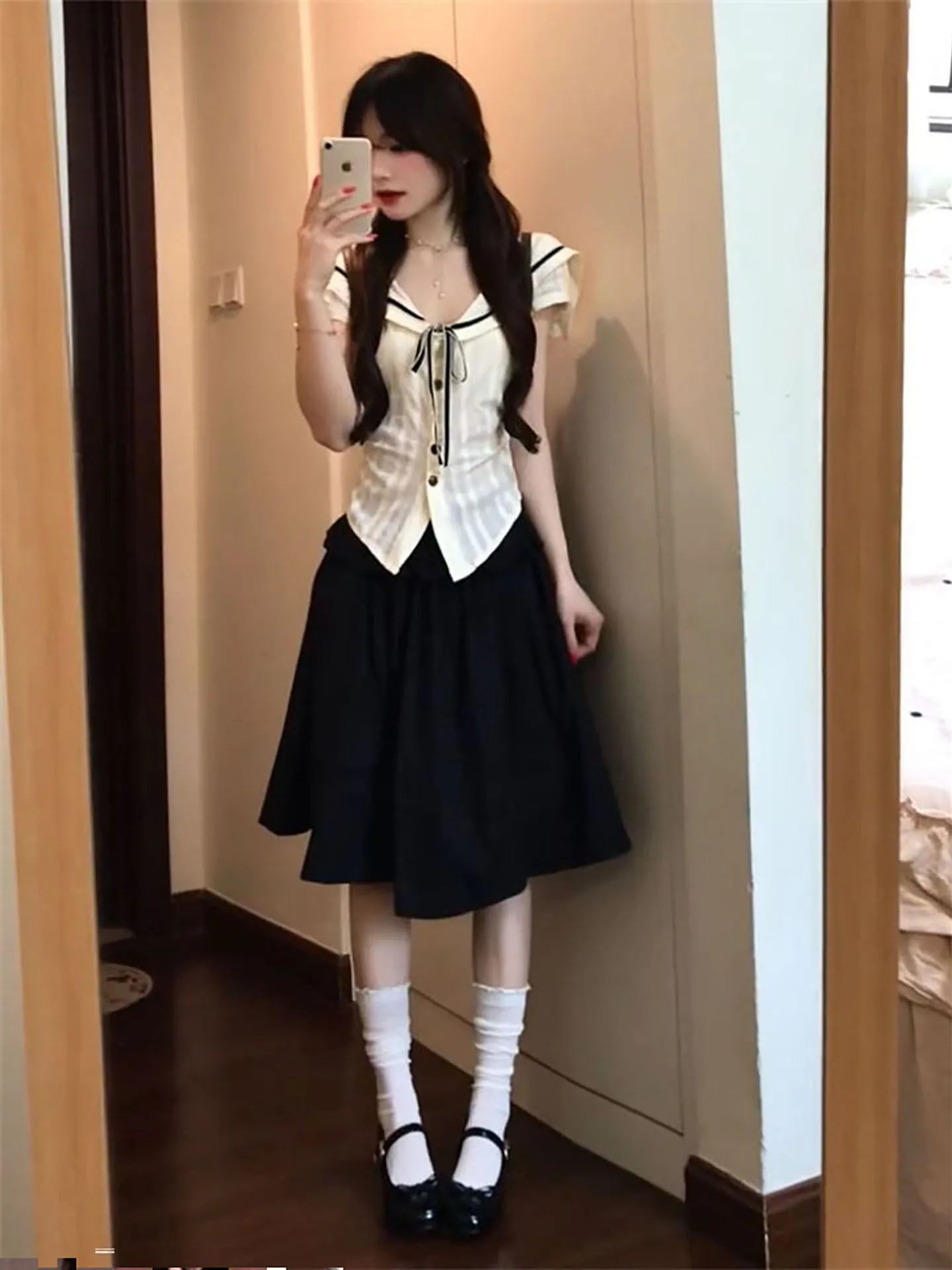 

2026 New Gentle Elegance Navy Collar Short Sleeve Shirt And Black High Waist Skirt Two Piece Set Fashionable Women's Outfit