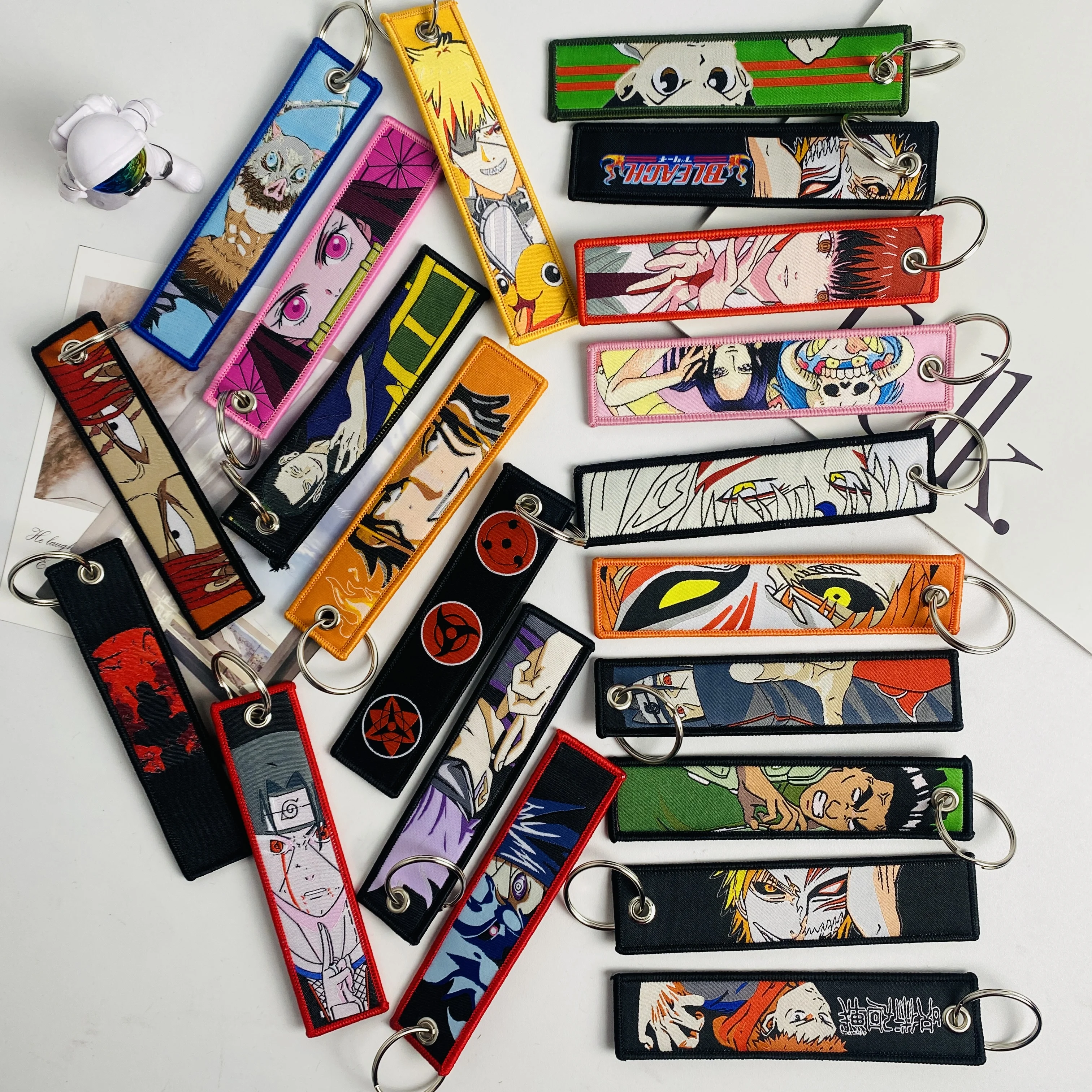 Wholesale Freeshipping Mix Anime Embroidered Keys Tag Keychains Jet Tag Women Keyring Car Keys Backpack Jewelry Accessories Gift