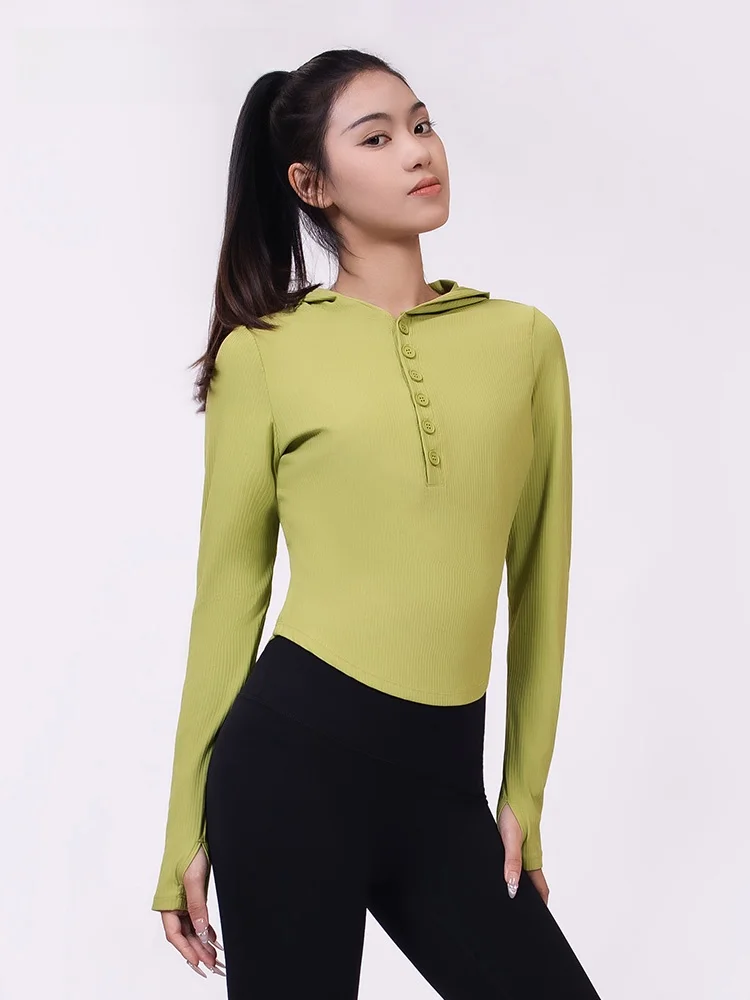 เสื้อยืดออกกำลังกายผู้หญิง ยี่ห้อ Tea Beau รุ่น Autumn Long Sve เหมาะสำหรับโยคะ วิ่ง ฝึกซ้อม ฟิตเนส ทรงเข้ารูป สวมใส่สบาย ระบายอากาศได้ดี