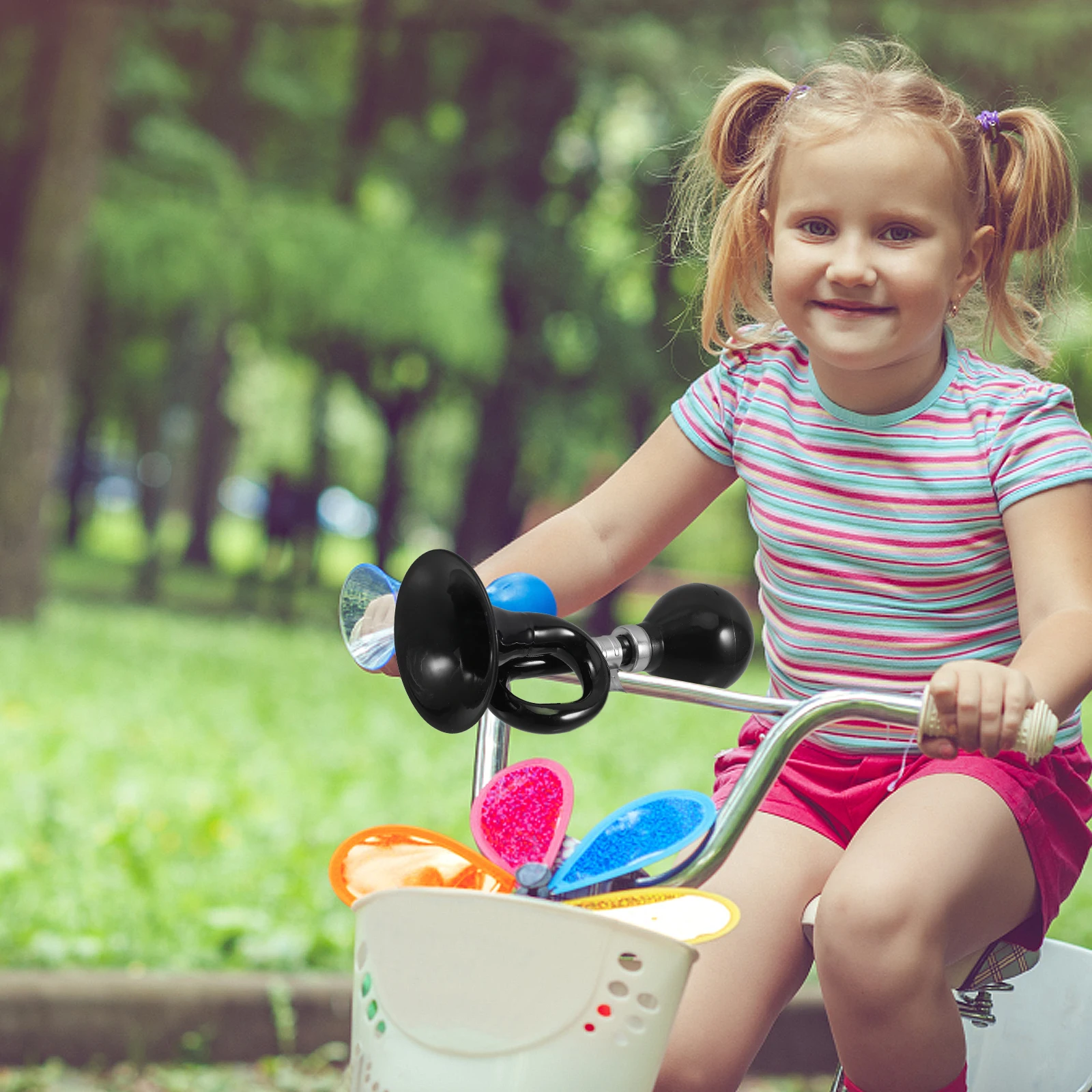 

Portable Lightweight Bike Horn Bell for Adult Squeeze Bugle Horn Reliable Safety Alert for Cycling Scooter Handlebar Accessory