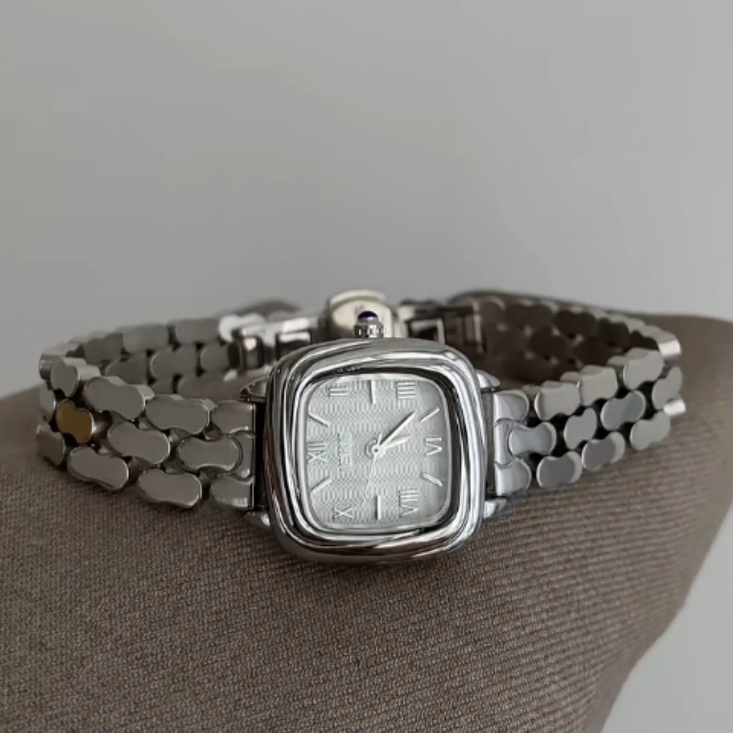 

New Elegant And Understated Luxury Women'S Watch, 2026 New Style, High-Value Women'S Wristwatch, Fashionable Quartz Watch.