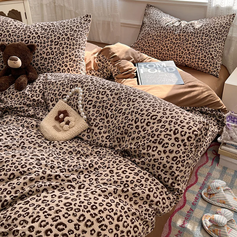 New Floral Leopard Bedding Set High Quality Thickened Skin-Friendly Comforter Sets 3/4Pcs Comfortable Four Seasons Bedclothes