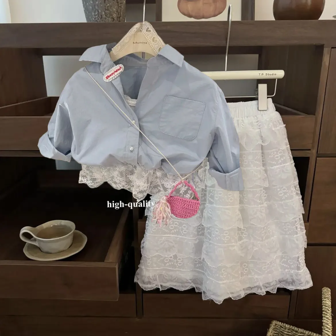 

Baby and girl's clothing set for spring and summer stylish children's shirt+camisole+lace skirt 3-piece set