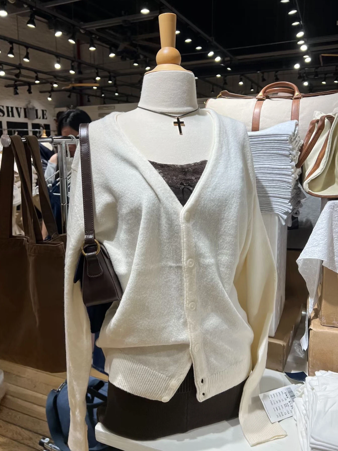 

Solid Knitted Sweater Cardigan Woman Autumn V-neck Long Sleeve Cotton Knitwear Female Casual Simple All-match Sweet Sweaters Top