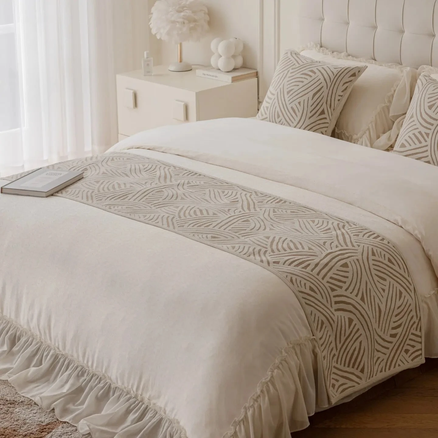 High-End Abstract Geometric Jacquard Bed Runner Modern Oatmeal Retro Luxury Bed Cover High Quality Texture Bed End Pillowcase