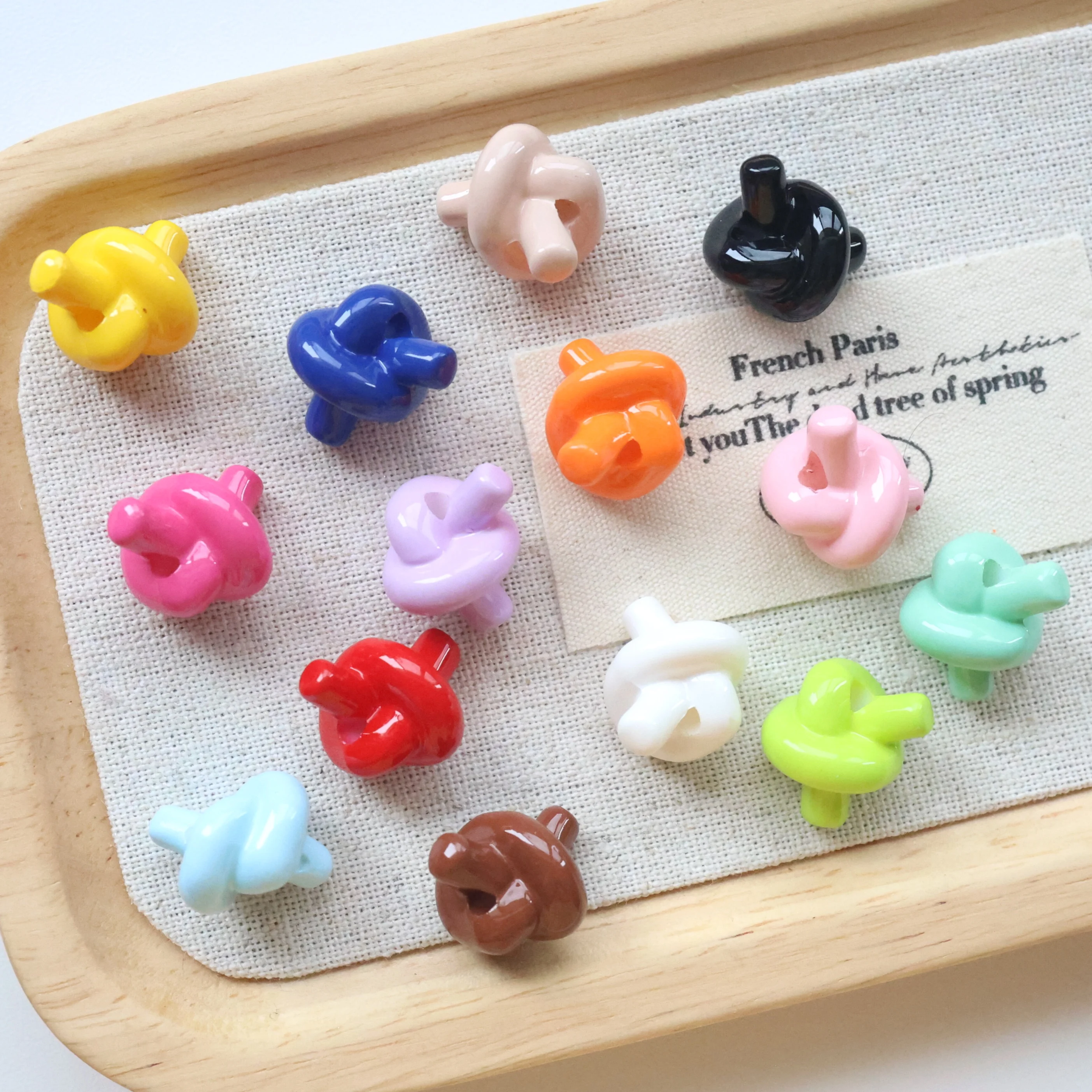 

4 цвета, глянцевые бусины-узелки с эффектом запеченной краски, неправильной формы, для браслетов, цепочек для телефонов, подвесок, материалы и аксессуары для рукоделия