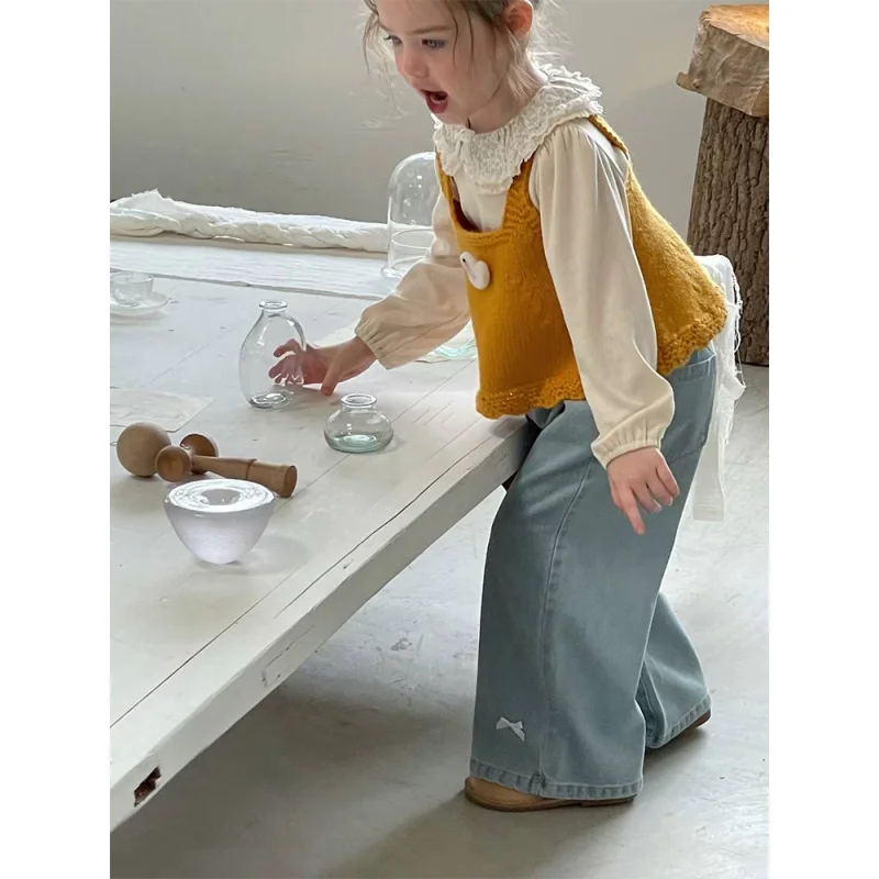 Meisjes schattig poppenkraagoverhemd Eend gebreid vest2025Nieuwe driedelige set van denim met strik