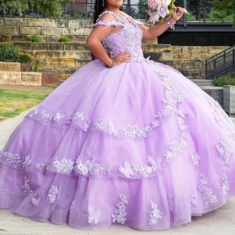 

Customized Mexican Lilac Women Prom Wedding Party Dress Lace Applique Tiered Puffy Skirt Vestido De xv Quinceanera Occasion 15