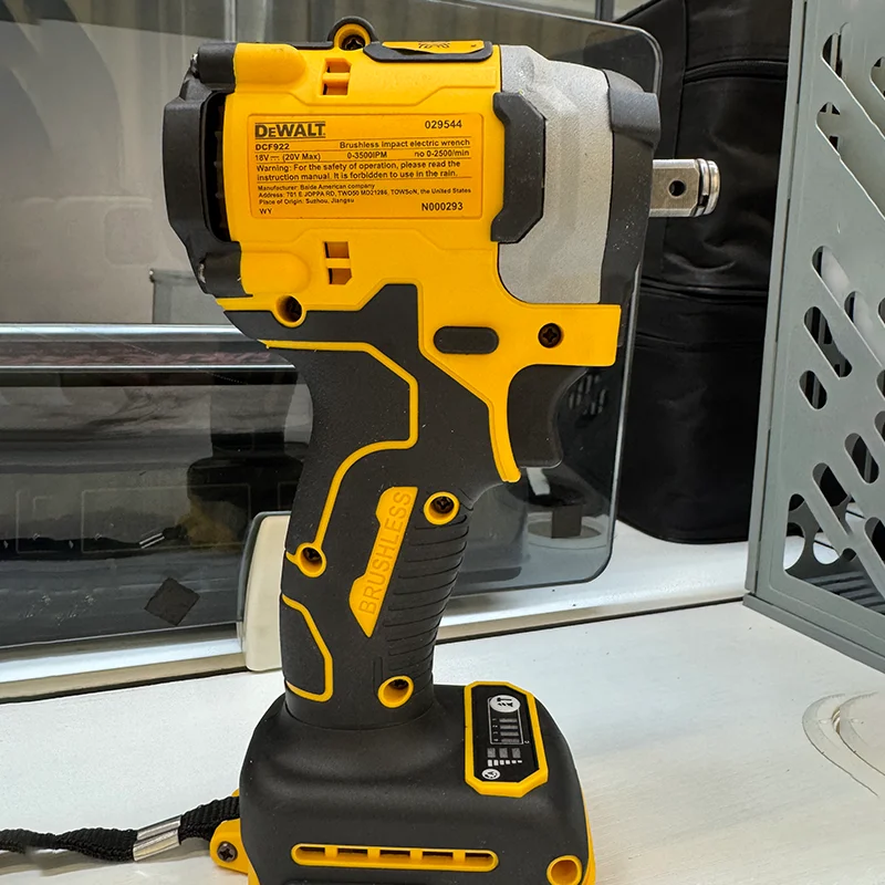 

Dewalt DCF922 Беспроводной ударный гайковерт Перезаряжаемый высокий крутящий момент 205 Нм (реверс) 1/2 "2500 PRM Универсальный аккумулятор 20 В Электроинструменты