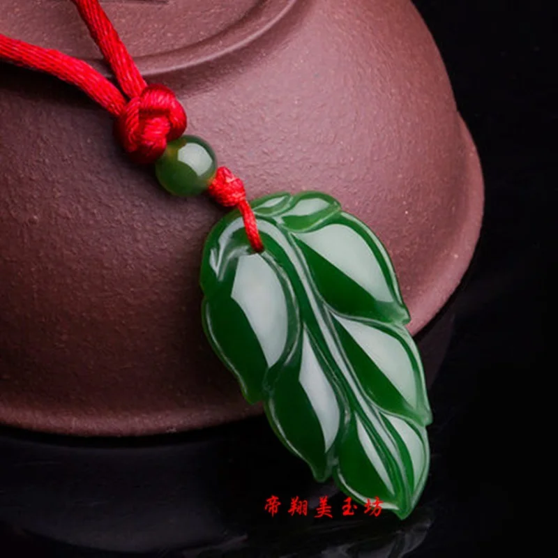 Xinjiang Hetian Jade Jasper Leaf Spinach Emerald Pendant