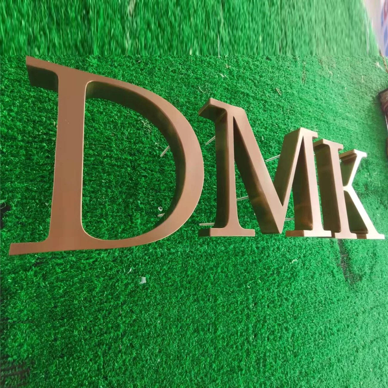 

Custom made Outdoor rose gold metal letters sign, rose gold 3D stainless steel business logo for shop sign,