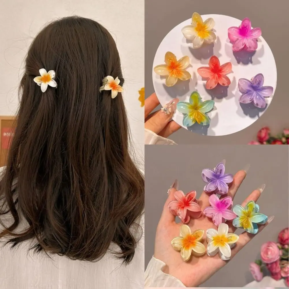 1PC Small Flower Plumeria Hair Clip 4cm Plastic Frangipani Bobby Pin Beach Vacation Gradient Color Braiding Hair Tool