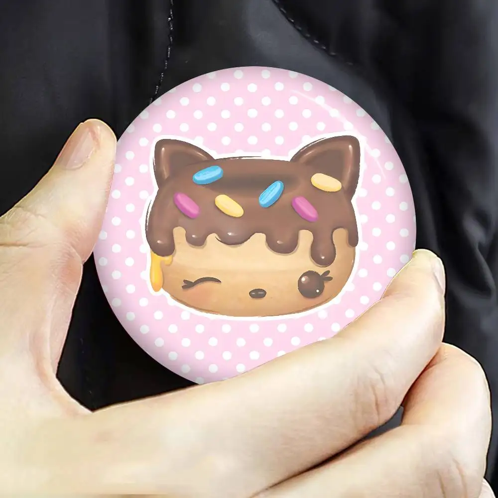 Niedliche Num Noms Anime Anstecknadel Handgefertigte Brosche für Kleidung Cartoon-Abzeichen Rucksack-Dekoration Schmuck-Accessoires – Detail 9
