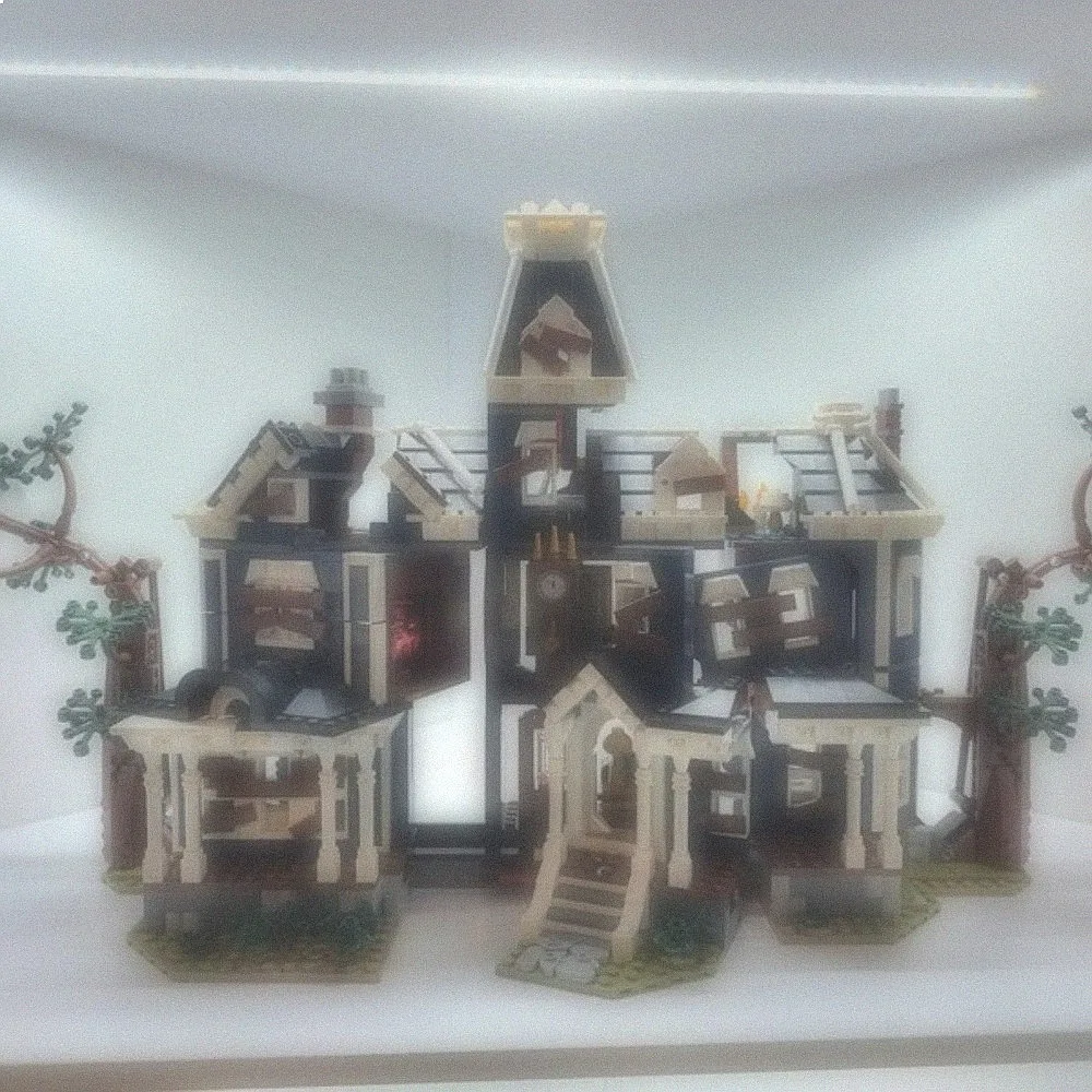 Creative Creel House Building Blocks 2593pcs Hot Movie Model Building Kits Assemble Toy for Adults Christmas Gifts