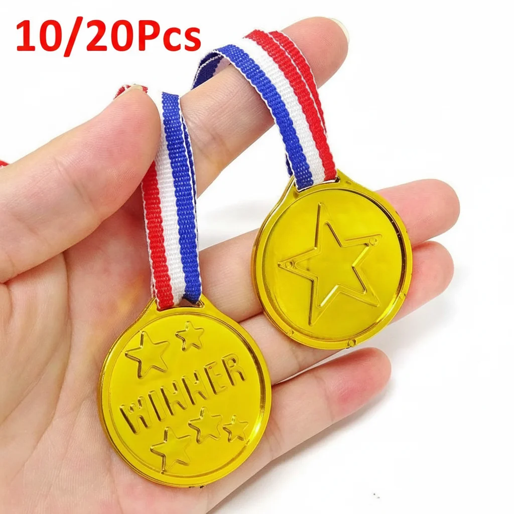 10/20 pièces Médailles de récompense dorées en plastique pour enfants, cadeaux de fête d'anniversaire, prix de jeu sportif, jouet, remplissage de piñata pour fête de football