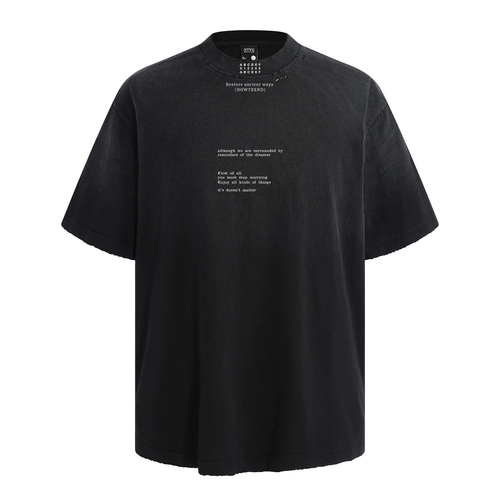 Men's Fashion Design Ripped T Shirt High Streetwear Vintage Hip Hop Tees Loose Fit Vibe Style Y2K Short Sleeve Tops Washed Retro
