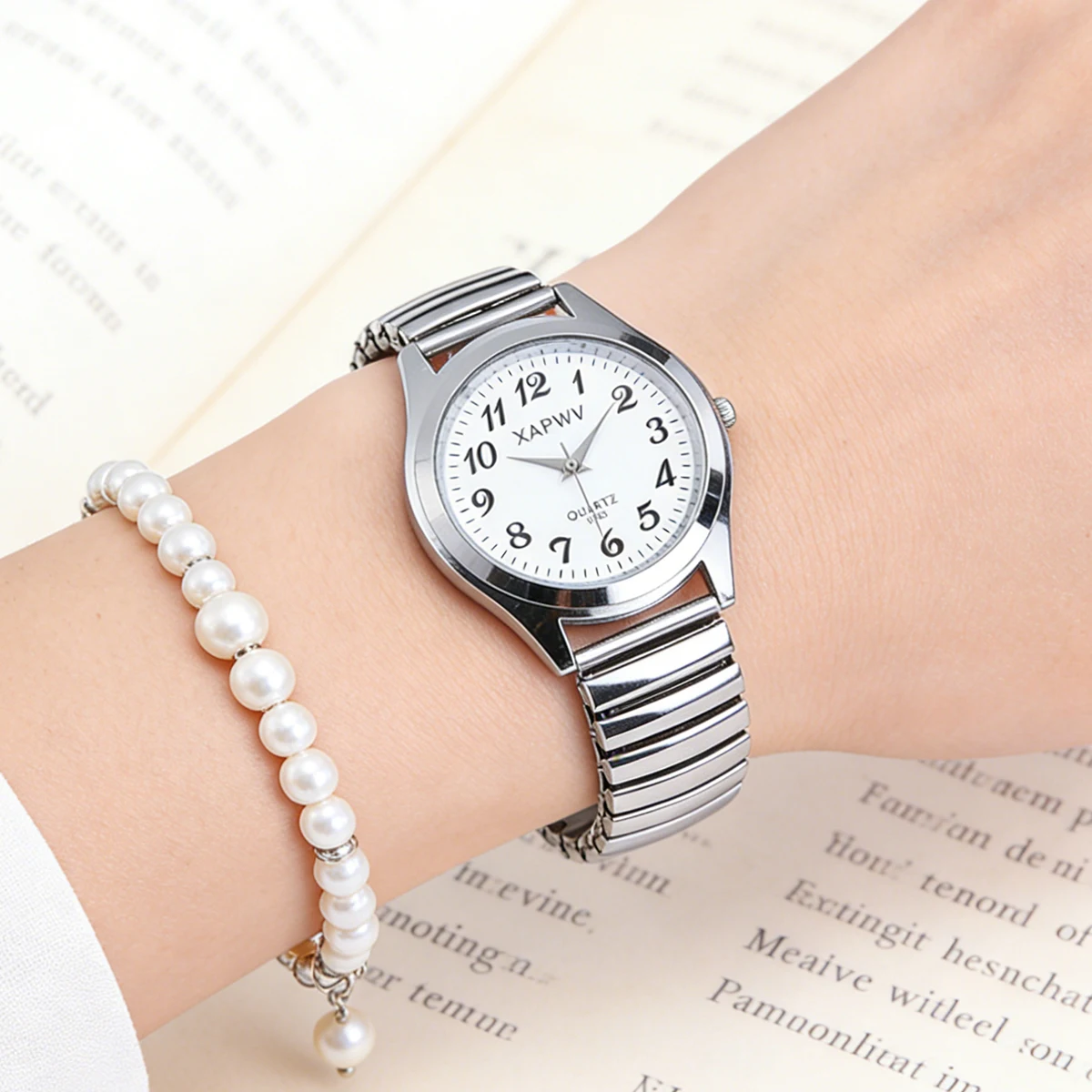 Unisex Couple Quartz Watch, Simple Digital Display, Flexible Elastic Band, Light Luxury Casual Versatile Wristwatch