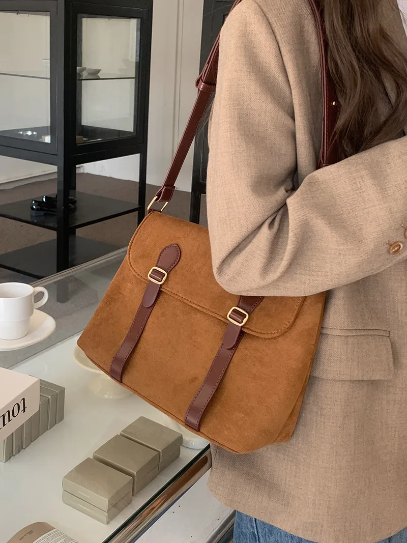 TRSYPHXM 2025 new Bag for women 2025 new Korean version niche design suede retro matte shoulder crossbody bag postman bag trend