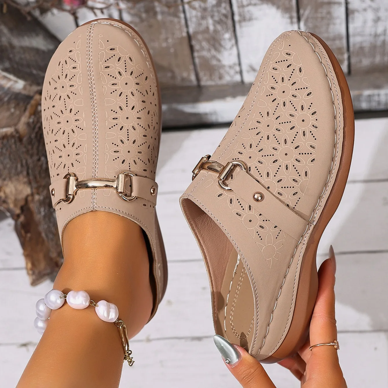 Damen-Halbschuhe: Leichte, modische Outdoor-Watschuhe für Mütter mittleren Alters – Sommer-Sandalen für Frauen – Detail 10