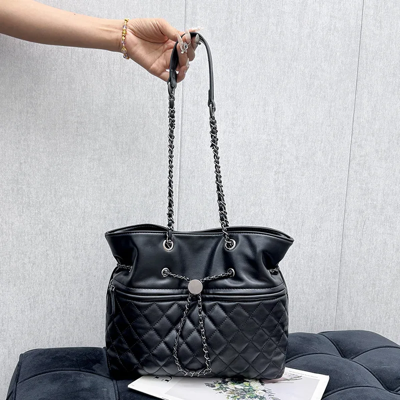 

2025 Women's Luxury Underarm Bucket Bag Genuine Leather Multi-way Shoulder Purse, Large Capacity Crossbody Bag for Work Commute