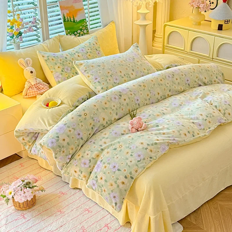 Fall/Winter New Printed Small Fresh Style Milk Fleece Bed Sheet Four-Piece Set Set Student Dormitory Three-Piece Set