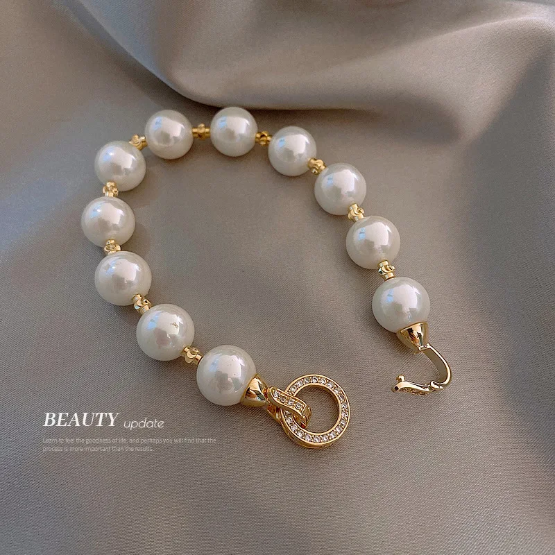 Baroque Round Natural Pearl Shell Bracelet Hand Accessories Jewelry Girl Birthday Luxury Alloy White Pearl Bracelets Handbands