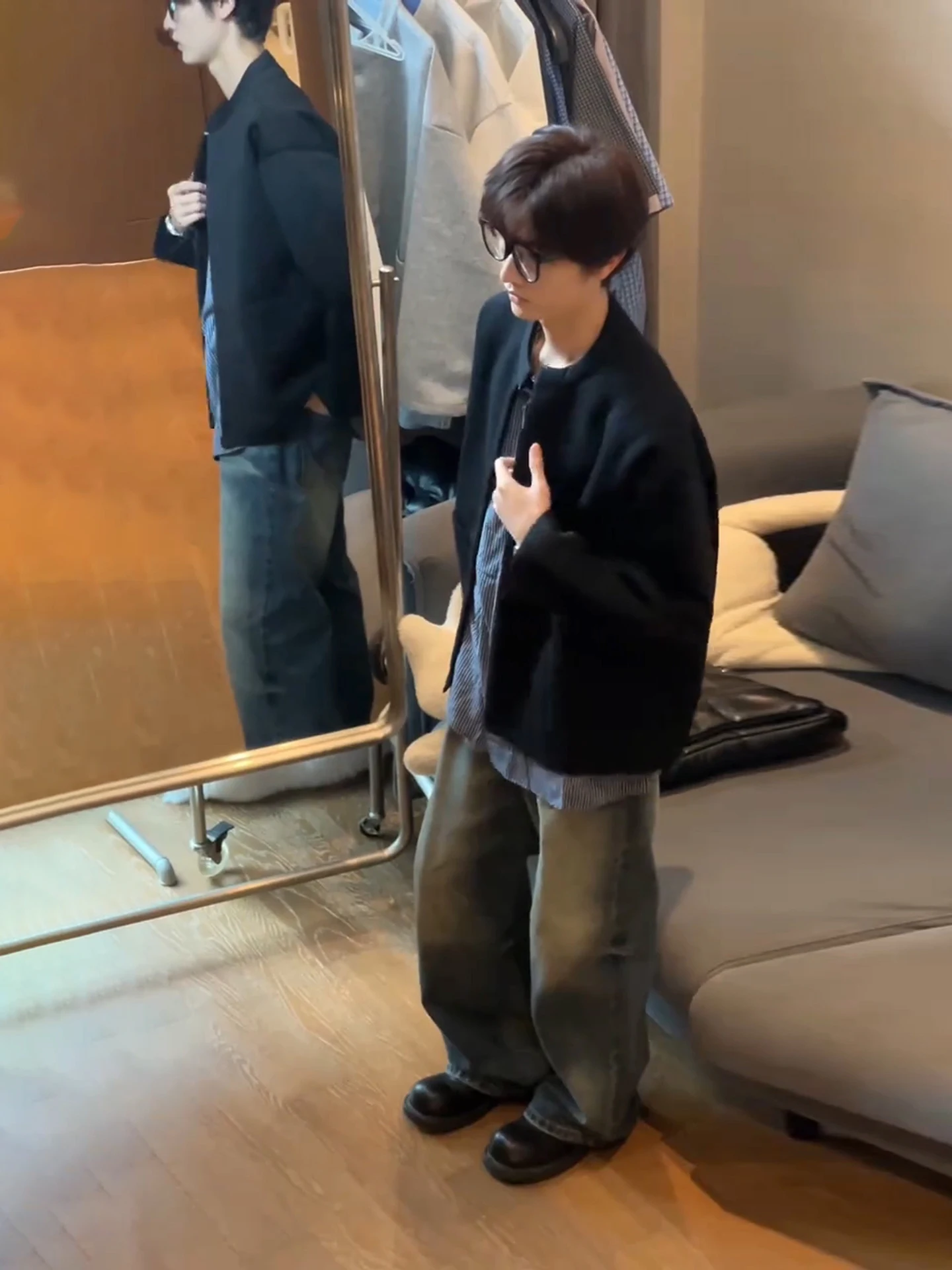 

Мужской осенний американский полосатый лоскутный воротник-стойка, джет, искусственный двухсекционный открытый кардиган, толстовка, модный брендовый верх...