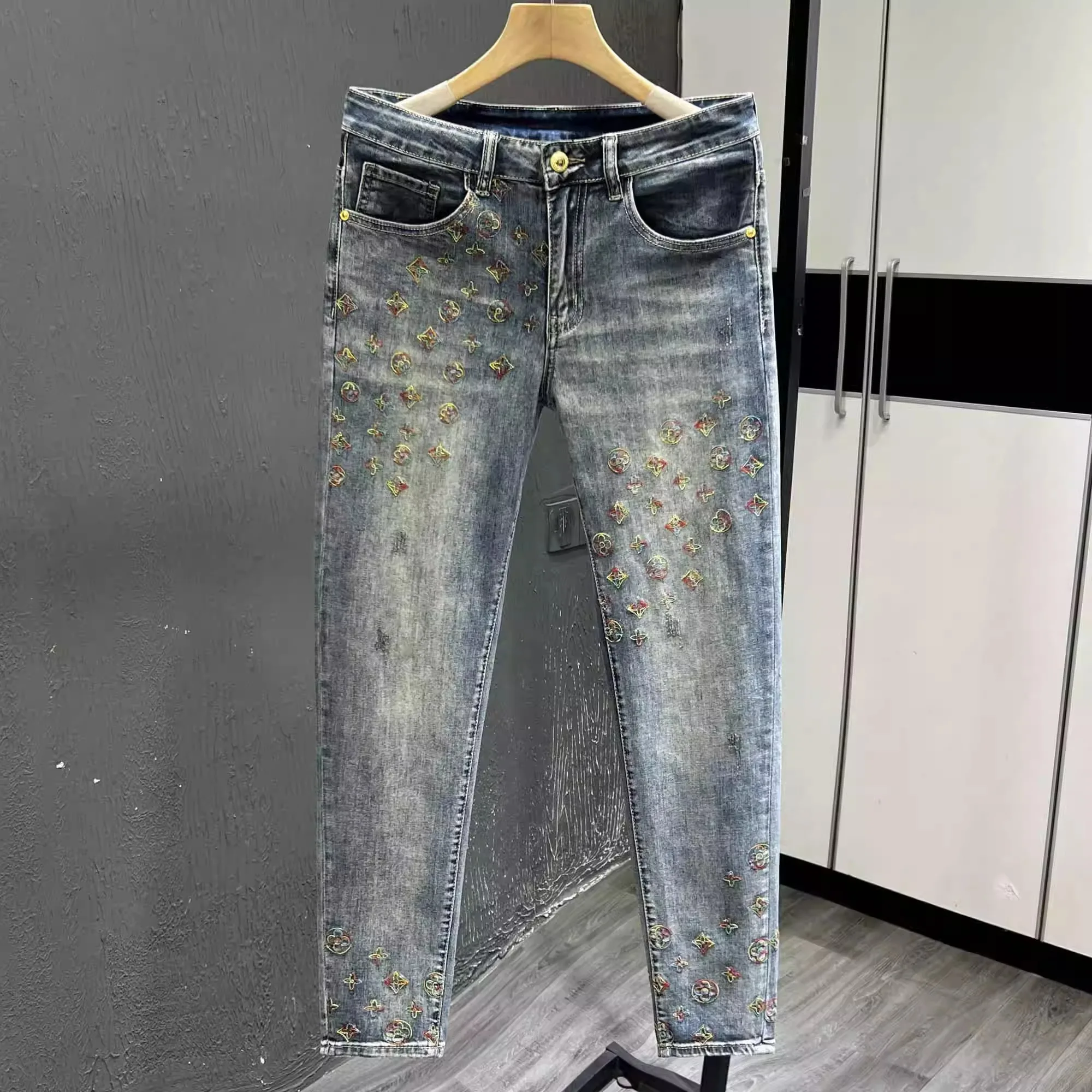 

High-End Embroidered Men's Jeans Casual Slim Fit Elastic Long Pants Fashionable Lightweight Comfortable All-Match Autumn Jeans