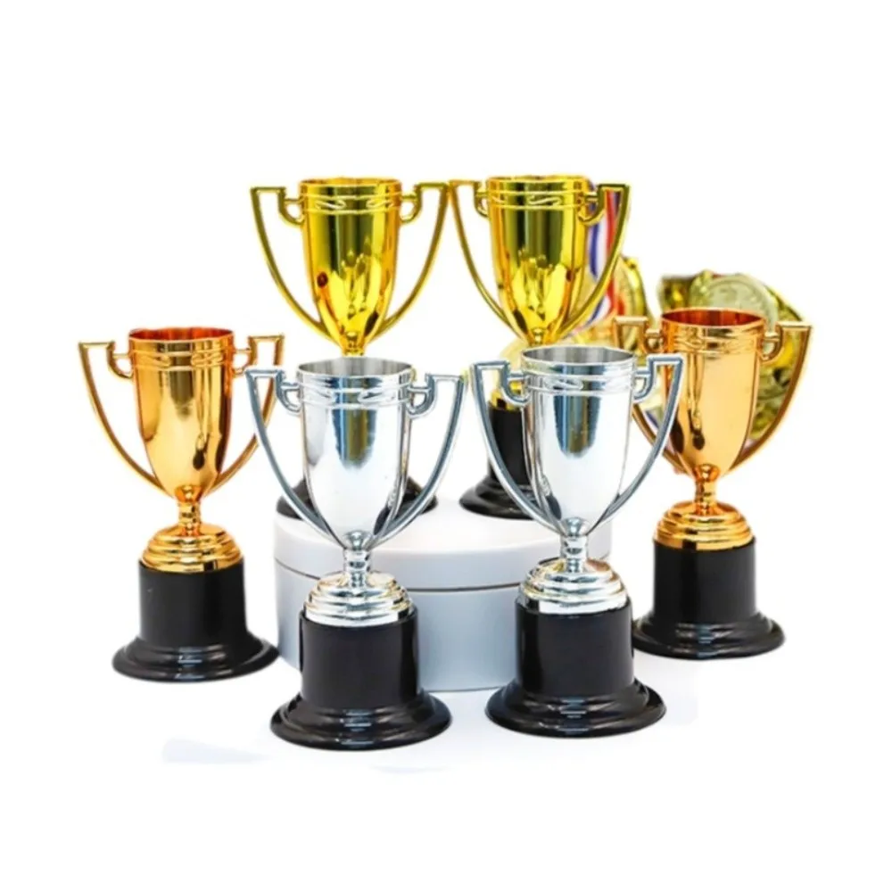Ensemble de mini trophées en plastique couleur or, prix légers au design creux, trophées pour enfants, 6 pièces