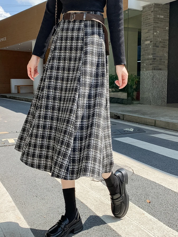 

Woolen Retro Plaid Mid Length Skirt Korean Autumn Winter 2024New Fashion Women's Clothing Slim Fit Casual Versatile A-Line Skirt