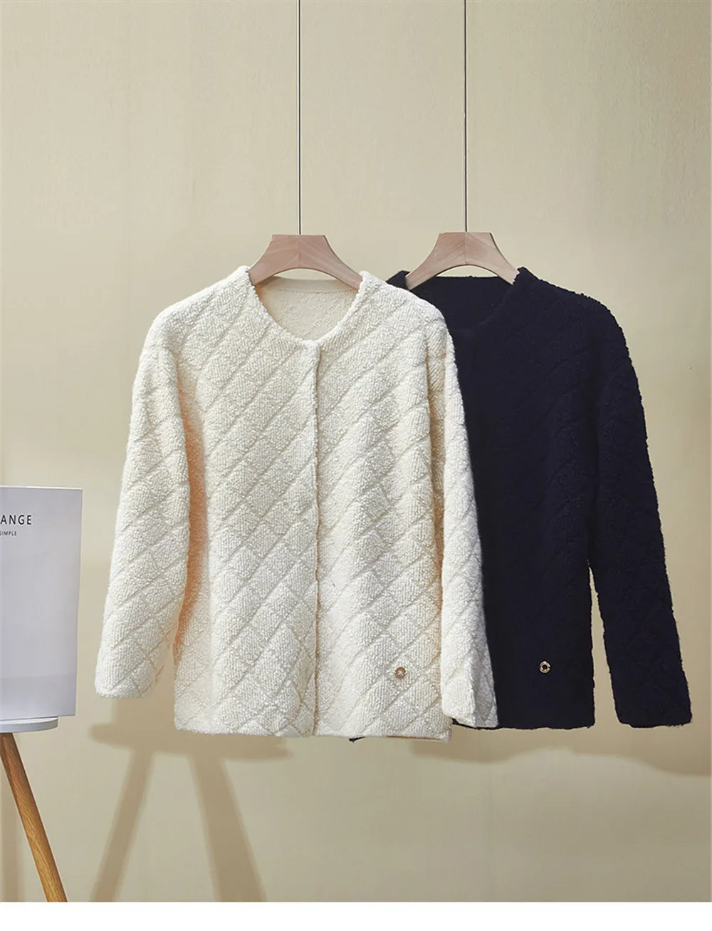 

25. Новый женский кардиган с круглым вырезом, свободный темперамент, простое вязаное кашемировое пальто с ромбовидной сеткой