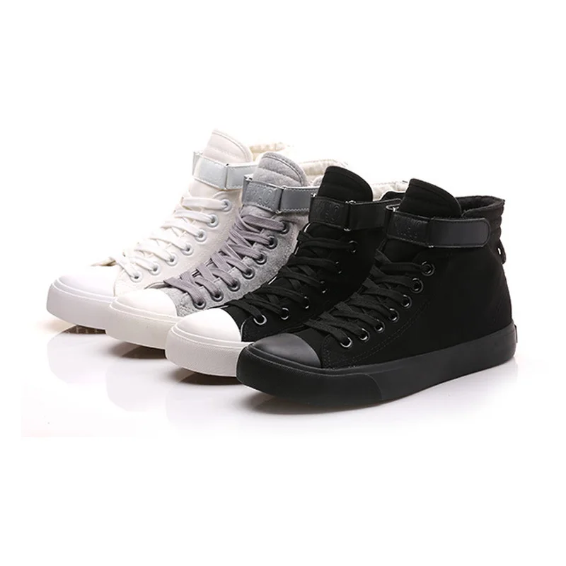 Canvas Shoes Men Fashion Sneakers Cloth Shoes Cool Street Shoes Breathable Men's Casual Shoes Classic Black White Sneakers KA307