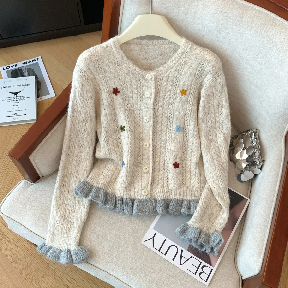 

Women's Embroidery O-Neck Cardigan Sweater Vintage Jumper Knit Long Sleeves Cashmere Sweater Autumn Winter 2000s Clothes 2025