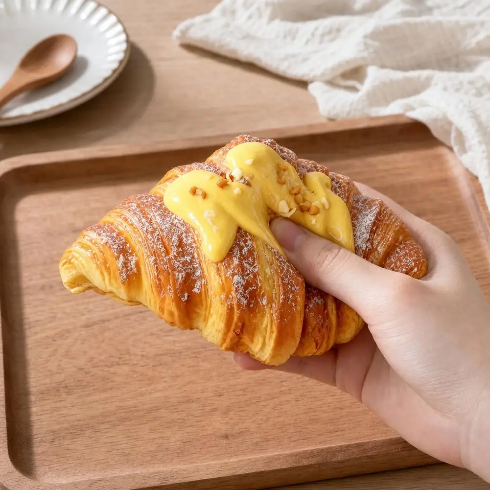 1PC Slow Rebound Praiseworthy Bread Kneading Simulation Croissants Pop Puffs Food Model Shooting Props Window Ornaments