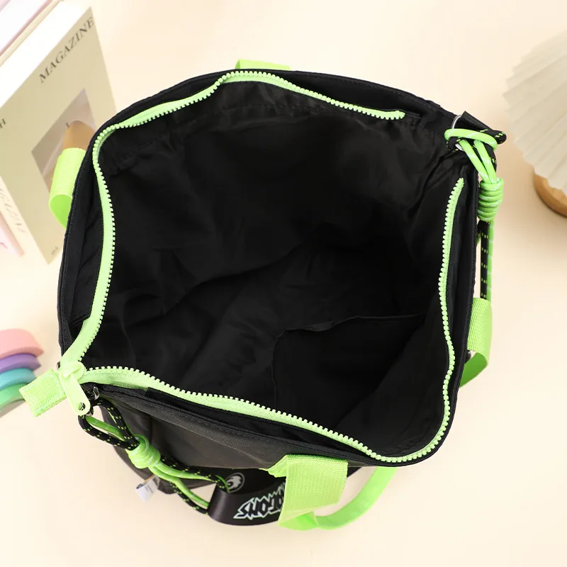 Neue Drachenzähmen leicht gemacht Zahnloser Plüschtier-Anhänger, große Kapazität, einzelne Umhängetasche, coole Tragetasche, gefüllter Plüsch-Rucksack