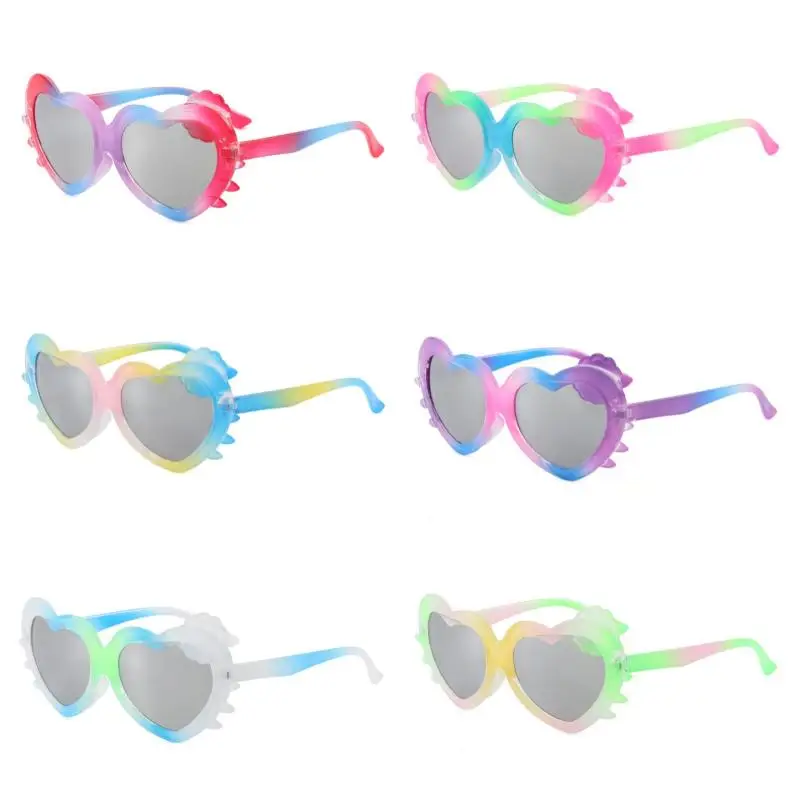 【IIOO】Kids Heart Shaped Sunglasses Gradient Rainbow Frame Anti Glare Lens UV Protection For Beach Trips Outdoor Play