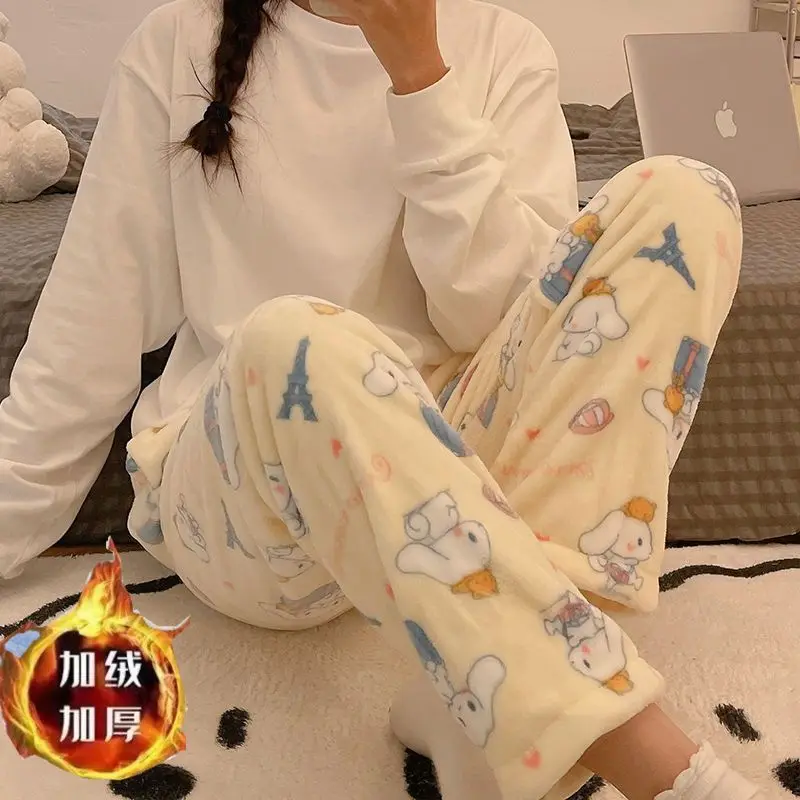 Sanrio Hello Kitty Coral Fleece Pyjamahose Herbst Winter Verdickte und mit Fleece gefütterte Oberbekleidung Flanellhose in Übergrößen