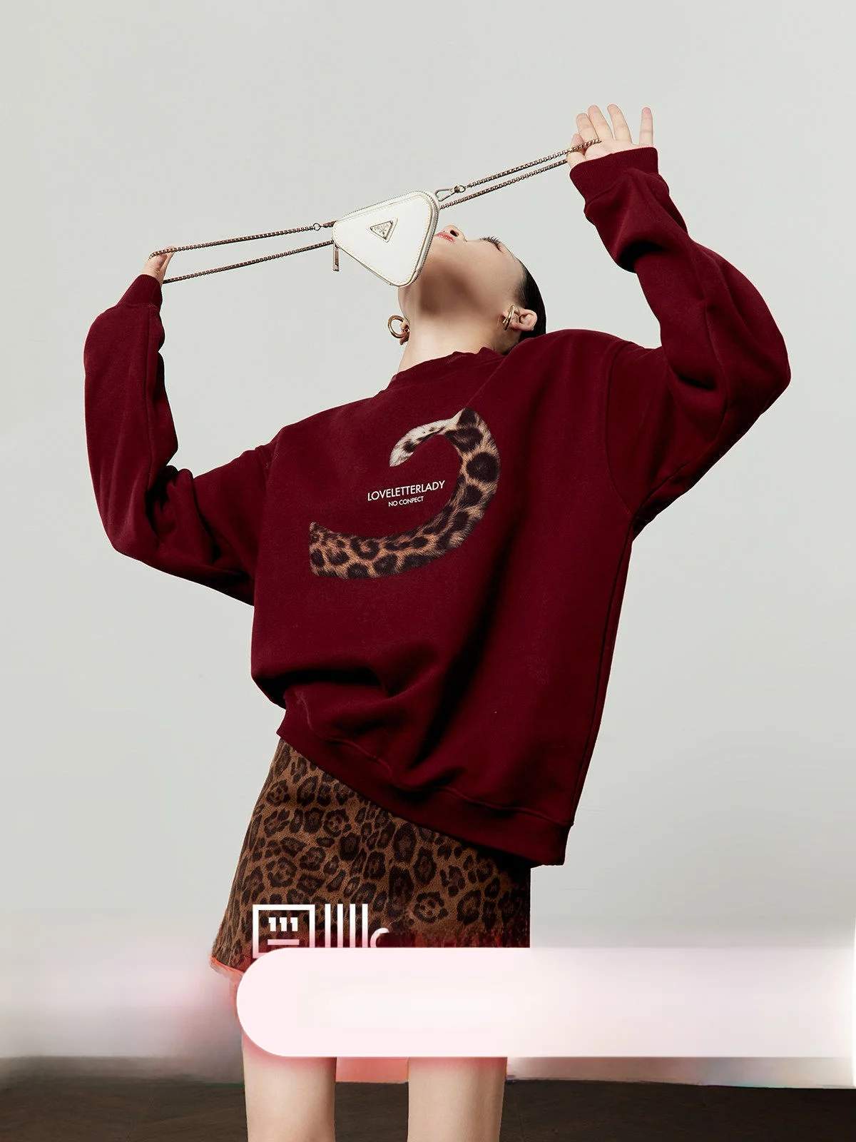 

Женская толстовка с круглым вырезом на флисовой подкладке, красная, весенняя, новая, удобная, свободного кроя, с длинными рукавами, для повседневной носки, цветная, S...