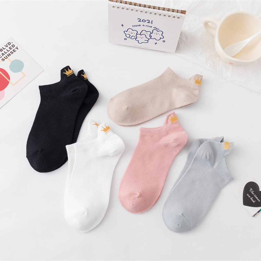 

Новые женские дышащие ажурные носки с вышивкой и короной, милые мягкие хлопковые сетчатые носки в стиле Харадзюку, Sokken до щиколотки