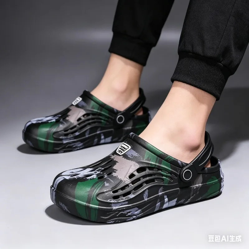 Sandálias masculinas de verão com estampa camuflada, sapatos de jardim, chinelos antiderrapantes para praia, sapatos para casa, tamanho grande 45-49