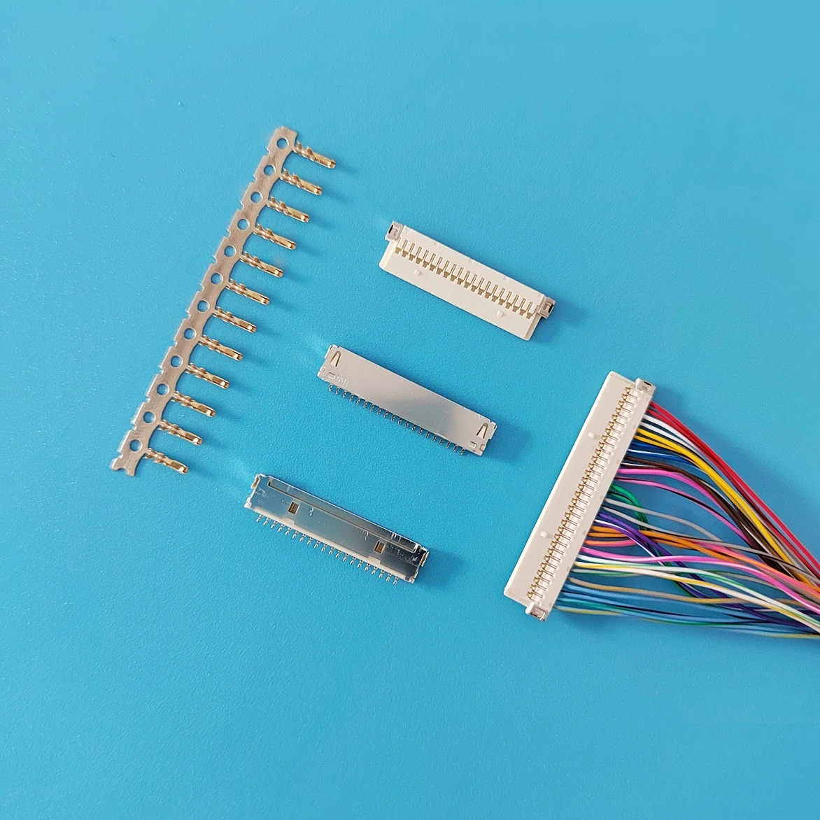 alternatives DF19G-14S-1C,DF19G-20S-1C,DF30G-14S-1C,DF19A-2830SCFA,DF19A-3032SCFA,1.00mmPitch,Housing,Terminal Single Row