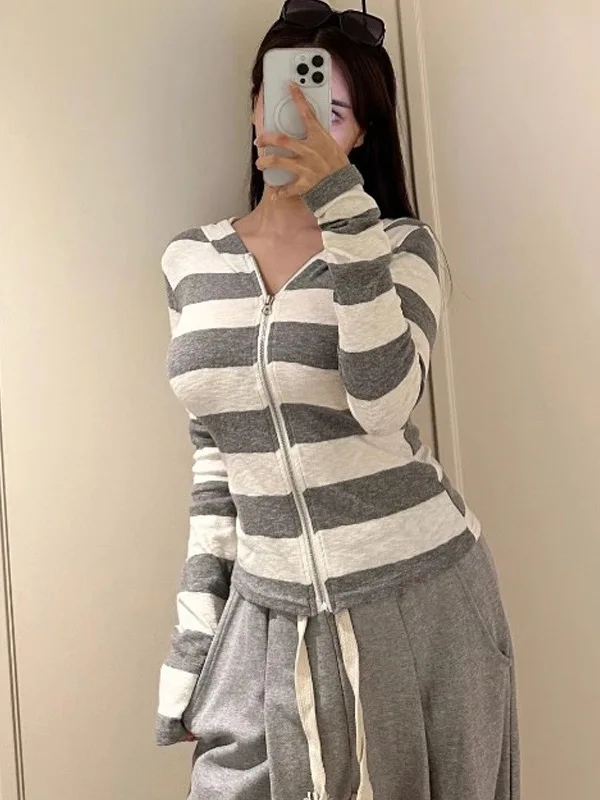 2024 Autumn Korean Version New Long Sleeve Hooded Striped Short Coat Women Cinching Waist Slim Simple Casual Zipper Top EUYH