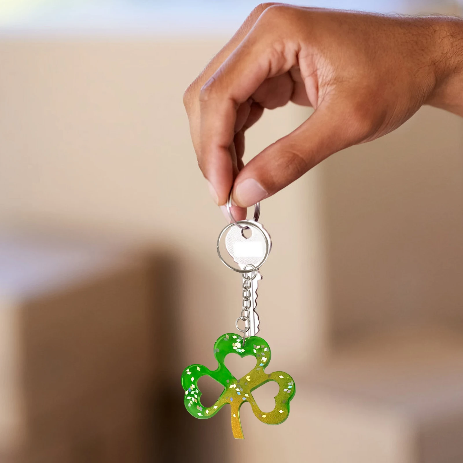 

3 Pcs Shamrock Keychain Pendant Mold St Patrick Day Silicone Resin Jewelry Making Craft Gift Lightweight Storage