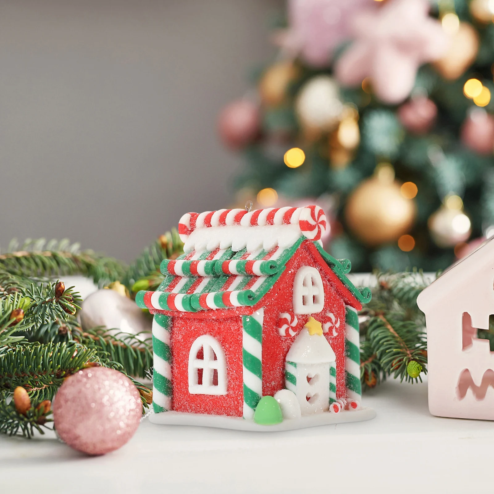 

Mini Xmas Miniature House Polymer Clay Christmas Table Ornament Decoration Party Centerpiece Cute Holiday Home Shop Decor